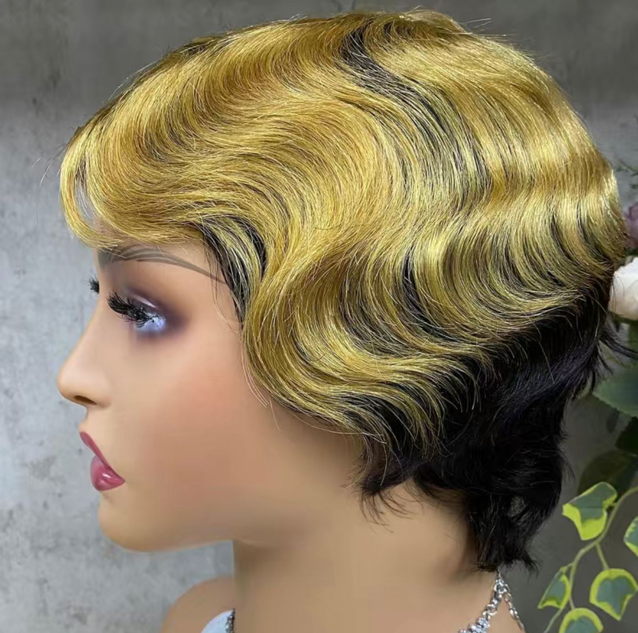 Ombré 1B/27 Pixie Cut Wavy Human Hair Wig